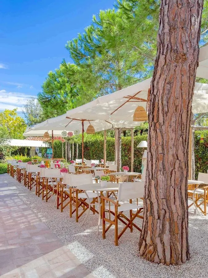 Hotel La Pineta Al Mare Forte dei Marmi Italia